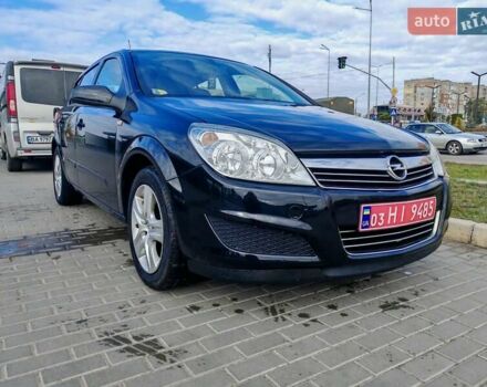 Черный Опель Астра, объемом двигателя 1.6 л и пробегом 194 тыс. км за 5000 $, фото 13 на Automoto.ua