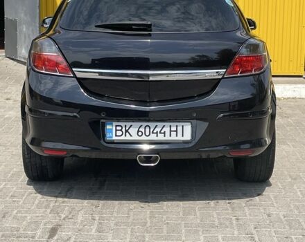 Опель Астра 2009 в Ровно на Automoto.ua Черный Опель Астра, объемом двигателя 1.6 л и пробегом 208 тыс. км за 5800 $, фото 1 на Automoto.ua