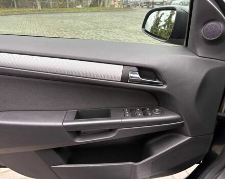 Черный Опель Астра, объемом двигателя 1.6 л и пробегом 246 тыс. км за 5650 $, фото 15 на Automoto.ua