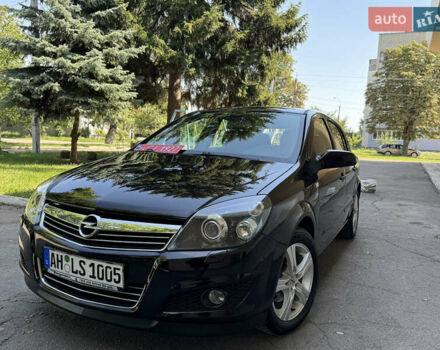 Черный Опель Астра, объемом двигателя 1.6 л и пробегом 225 тыс. км за 6000 $, фото 3 на Automoto.ua
