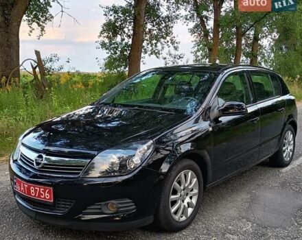 Черный Опель Астра, объемом двигателя 1.4 л и пробегом 208 тыс. км за 5050 $, фото 4 на Automoto.ua