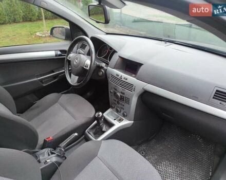 Чорний Опель Астра, об'ємом двигуна 1.6 л та пробігом 253 тис. км за 5900 $, фото 8 на Automoto.ua