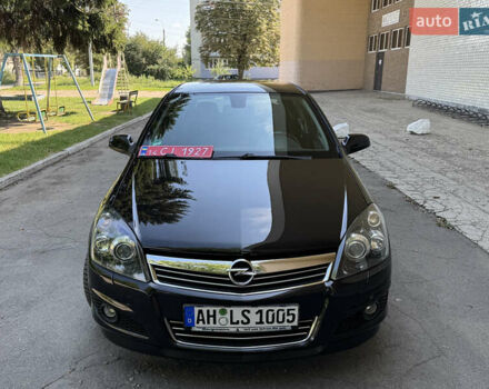 Черный Опель Астра, объемом двигателя 1.6 л и пробегом 225 тыс. км за 6000 $, фото 8 на Automoto.ua