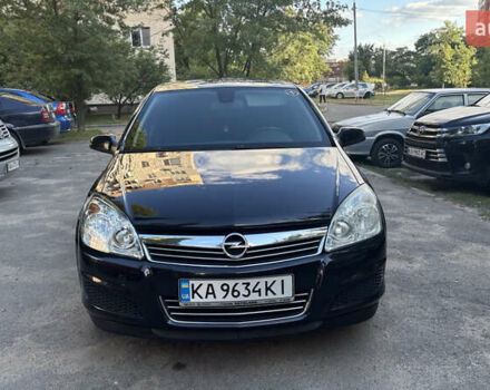 Черный Опель Астра, объемом двигателя 1.6 л и пробегом 253 тыс. км за 5500 $, фото 13 на Automoto.ua