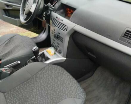 Черный Опель Астра, объемом двигателя 1.36 л и пробегом 252 тыс. км за 5300 $, фото 3 на Automoto.ua