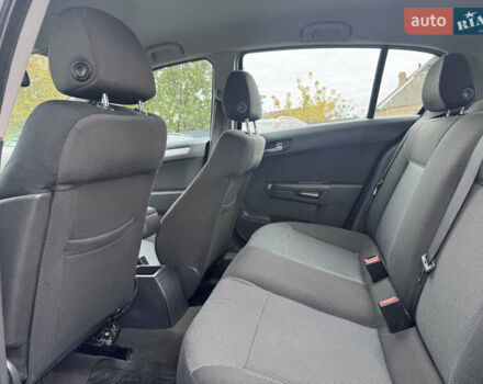 Опель Астра 2009 в Звенигородка на Automoto.ua Черный Опель Астра, объемом двигателя 1.6 л и пробегом 250 тыс. км за 5550 $, фото 31 на Automoto.ua