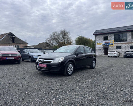 Опель Астра 2009 в Звенигородка на Automoto.ua Черный Опель Астра, объемом двигателя 1.6 л и пробегом 250 тыс. км за 5550 $, фото 4 на Automoto.ua