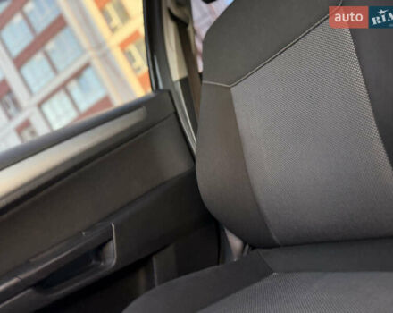 Черный Опель Астра, объемом двигателя 1.7 л и пробегом 197 тыс. км за 5700 $, фото 9 на Automoto.ua