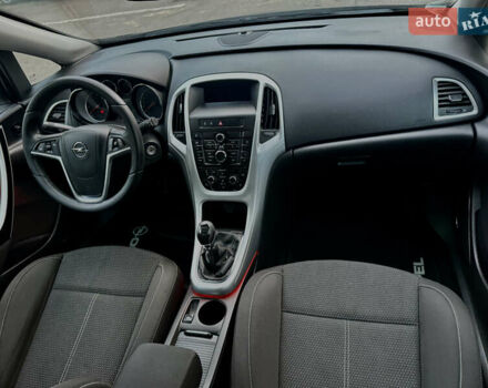Опель Астра 2010 в Ровно на Automoto.ua Черный Опель Астра, объемом двигателя 1.4 л и пробегом 147 тыс. км за 6499 $, фото 24 на Automoto.ua
