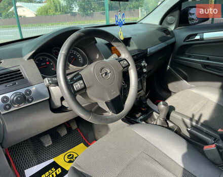 Опель Астра 2010 в Коломые на Automoto.ua Черный Опель Астра, объемом двигателя 1.25 л и пробегом 150 тыс. км за 6700 $, фото 10 на Automoto.ua