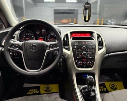 Черный Опель Астра, объемом двигателя 1.6 л и пробегом 180 тыс. км за 7700 $, фото 13 на Automoto.ua