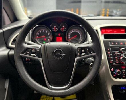 Черный Опель Астра, объемом двигателя 1.6 л и пробегом 180 тыс. км за 7700 $, фото 12 на Automoto.ua