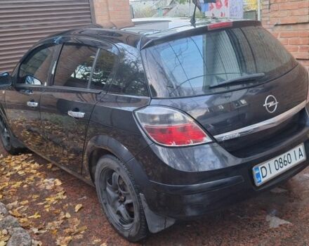 Черный Опель Астра, объемом двигателя 1.4 л и пробегом 173 тыс. км за 5500 $, фото 3 на Automoto.ua