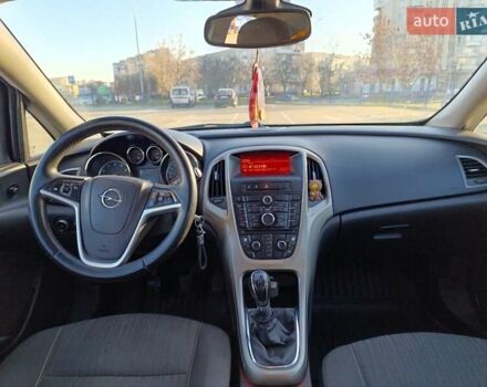 Черный Опель Астра, объемом двигателя 1.6 л и пробегом 249 тыс. км за 6500 $, фото 7 на Automoto.ua