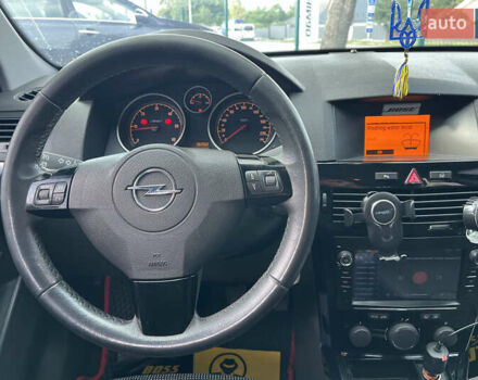 Опель Астра 2010 в Коломые на Automoto.ua Черный Опель Астра, объемом двигателя 1.25 л и пробегом 150 тыс. км за 6700 $, фото 19 на Automoto.ua