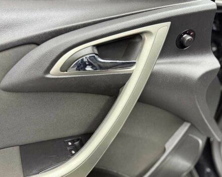 Черный Опель Астра, объемом двигателя 1.6 л и пробегом 180 тыс. км за 7700 $, фото 7 на Automoto.ua