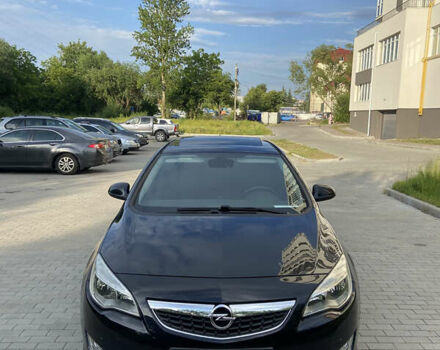 Черный Опель Астра, объемом двигателя 1.6 л и пробегом 197 тыс. км за 8300 $, фото 3 на Automoto.ua