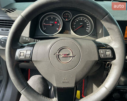 Опель Астра 2010 в Коломые на Automoto.ua Черный Опель Астра, объемом двигателя 1.25 л и пробегом 150 тыс. км за 6700 $, фото 13 на Automoto.ua