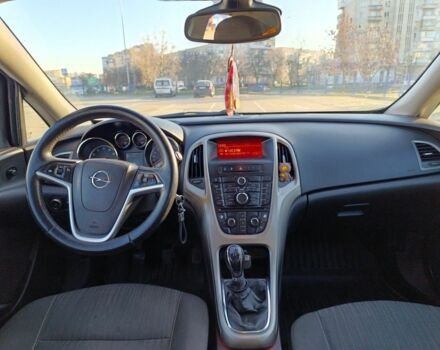 Черный Опель Астра, объемом двигателя 1.6 л и пробегом 249 тыс. км за 6500 $, фото 7 на Automoto.ua