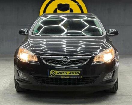 Черный Опель Астра, объемом двигателя 1.6 л и пробегом 180 тыс. км за 7700 $, фото 1 на Automoto.ua