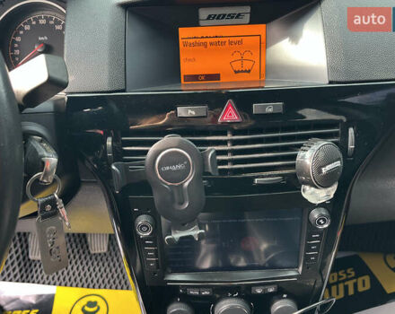 Опель Астра 2010 в Коломые на Automoto.ua Черный Опель Астра, объемом двигателя 1.25 л и пробегом 150 тыс. км за 6700 $, фото 14 на Automoto.ua