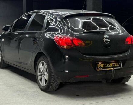 Черный Опель Астра, объемом двигателя 1.6 л и пробегом 180 тыс. км за 7700 $, фото 3 на Automoto.ua