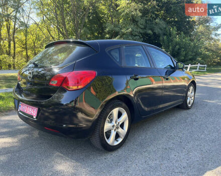 Опель Астра 2010 у Корсунь-Шевченковском на Automoto.ua Чорний Опель Астра, об'ємом двигуна 1.6 л та пробігом 184 тис. км за 6000 $, фото 5 на Automoto.ua