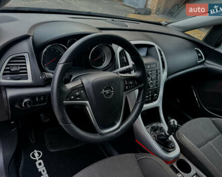 Опель Астра 2010 в Ровно на Automoto.ua Черный Опель Астра, объемом двигателя 1.4 л и пробегом 147 тыс. км за 6499 $, фото 14 на Automoto.ua