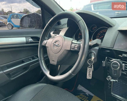 Опель Астра 2010 в Коломые на Automoto.ua Черный Опель Астра, объемом двигателя 1.25 л и пробегом 150 тыс. км за 6700 $, фото 27 на Automoto.ua