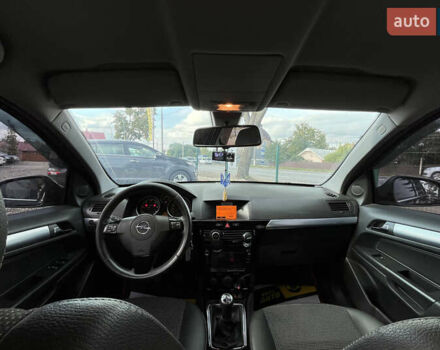 Опель Астра 2010 в Коломые на Automoto.ua Черный Опель Астра, объемом двигателя 1.25 л и пробегом 150 тыс. км за 6700 $, фото 21 на Automoto.ua