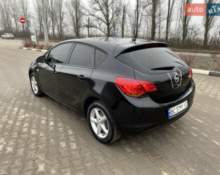 Чорний Опель Астра, об'ємом двигуна 1.69 л та пробігом 239 тис. км за 5777 $, фото 6 на Automoto.ua