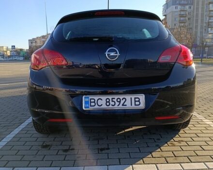 Черный Опель Астра, объемом двигателя 1.6 л и пробегом 249 тыс. км за 6500 $, фото 4 на Automoto.ua