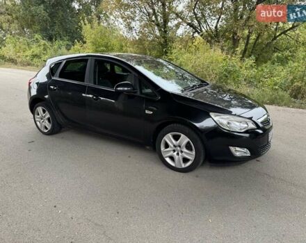 Черный Опель Астра, объемом двигателя 1.69 л и пробегом 249 тыс. км за 3950 $, фото 2 на Automoto.ua