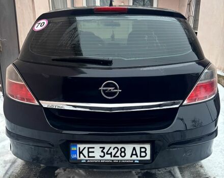 Черный Опель Астра, объемом двигателя 1.4 л и пробегом 218 тыс. км за 6100 $, фото 3 на Automoto.ua