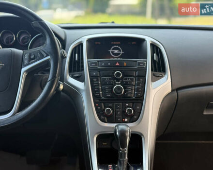 Черный Опель Астра, объемом двигателя 1.6 л и пробегом 127 тыс. км за 8950 $, фото 33 на Automoto.ua