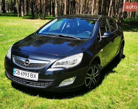 Опель Астра 2011 в Чернигове на Automoto.ua Черный Опель Астра, объемом двигателя 1.3 л и пробегом 330 тыс. км за 5200 $, фото 1 на Automoto.ua