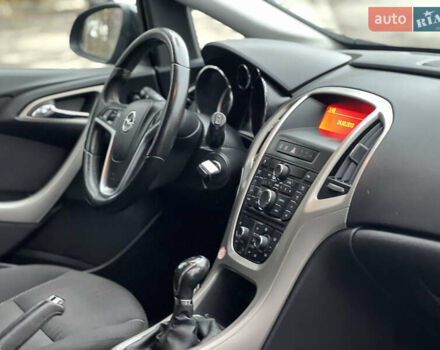 Черный Опель Астра, объемом двигателя 1.6 л и пробегом 174 тыс. км за 7500 $, фото 24 на Automoto.ua