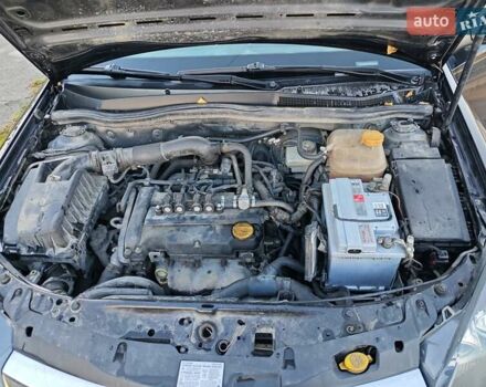 Чорний Опель Астра, об'ємом двигуна 1.36 л та пробігом 261 тис. км за 6900 $, фото 16 на Automoto.ua