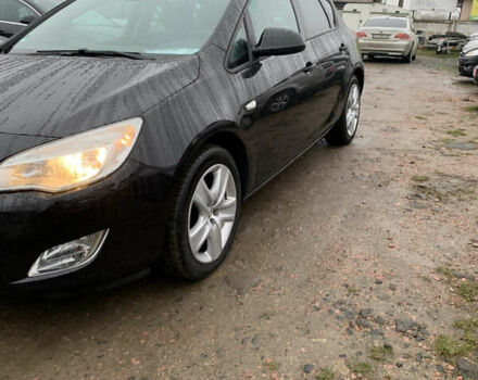Черный Опель Астра, объемом двигателя 1.6 л и пробегом 245 тыс. км за 6600 $, фото 1 на Automoto.ua