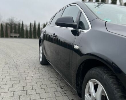 Черный Опель Астра, объемом двигателя 1.6 л и пробегом 240 тыс. км за 5399 $, фото 3 на Automoto.ua