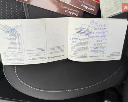 Чорний Опель Астра, об'ємом двигуна 1.4 л та пробігом 169 тис. км за 8150 $, фото 69 на Automoto.ua