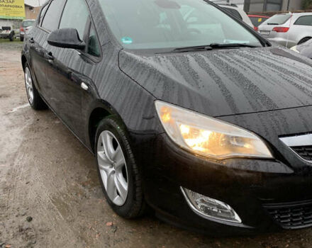 Черный Опель Астра, объемом двигателя 1.6 л и пробегом 245 тыс. км за 6600 $, фото 2 на Automoto.ua