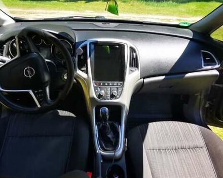 Опель Астра 2011 в Чернигове на Automoto.ua Черный Опель Астра, объемом двигателя 1.3 л и пробегом 330 тыс. км за 5200 $, фото 5 на Automoto.ua