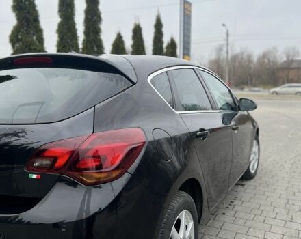 Черный Опель Астра, объемом двигателя 1.6 л и пробегом 240 тыс. км за 5399 $, фото 6 на Automoto.ua