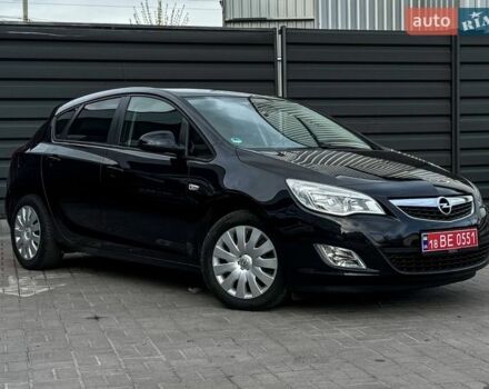 Черный Опель Астра, объемом двигателя 1.6 л и пробегом 190 тыс. км за 7200 $, фото 12 на Automoto.ua