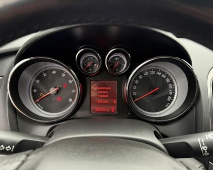 Черный Опель Астра, объемом двигателя 1.4 л и пробегом 255 тыс. км за 5700 $, фото 6 на Automoto.ua