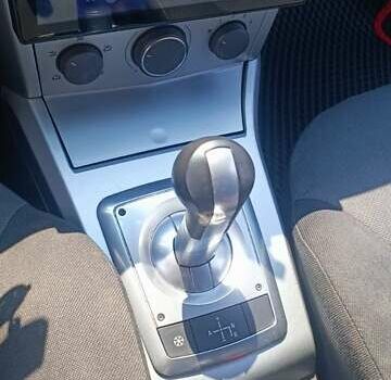 Чорний Опель Астра, об'ємом двигуна 1.6 л та пробігом 130 тис. км за 10000 $, фото 8 на Automoto.ua