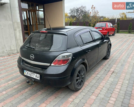 Черный Опель Астра, объемом двигателя 1.6 л и пробегом 125 тыс. км за 5000 $, фото 3 на Automoto.ua
