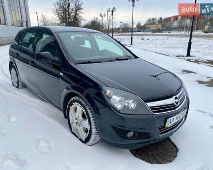 Черный Опель Астра, объемом двигателя 1.6 л и пробегом 134 тыс. км за 6400 $, фото 6 на Automoto.ua