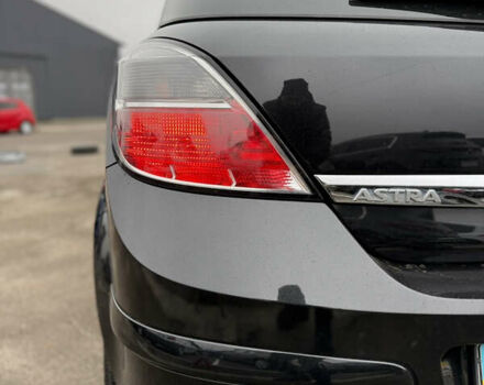 Черный Опель Астра, объемом двигателя 1.6 л и пробегом 169 тыс. км за 6750 $, фото 10 на Automoto.ua